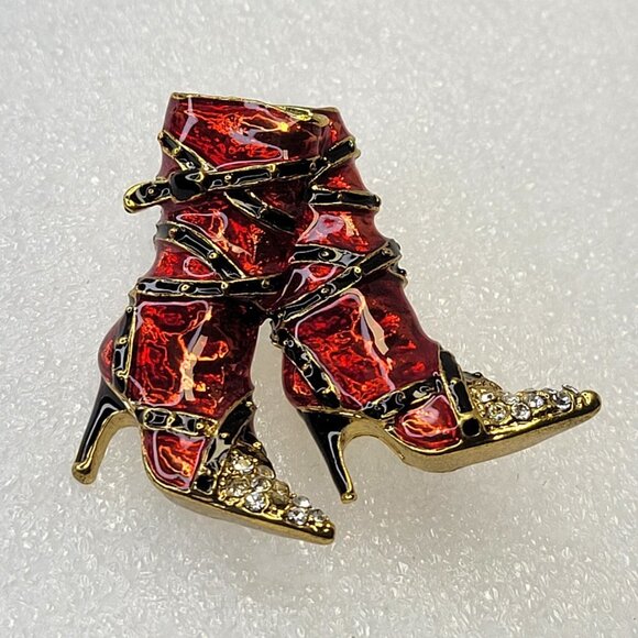 Red Boots Brooch Pin - Picture 10 of 11